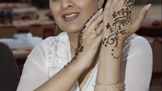 Henna Painting