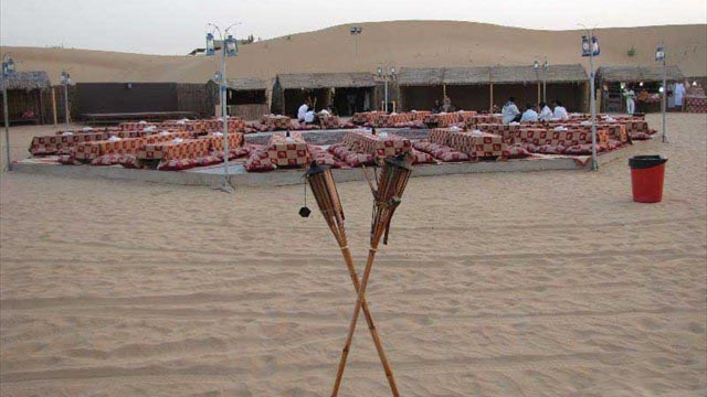 Dance-floor-and-Table-setting